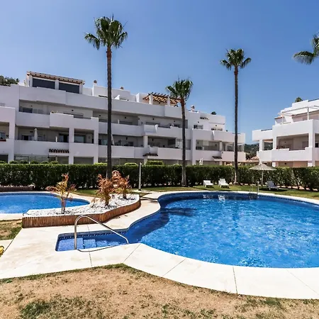شقة Family-friendly Garden - Lunymar Golf Estepona, Pool & Near *